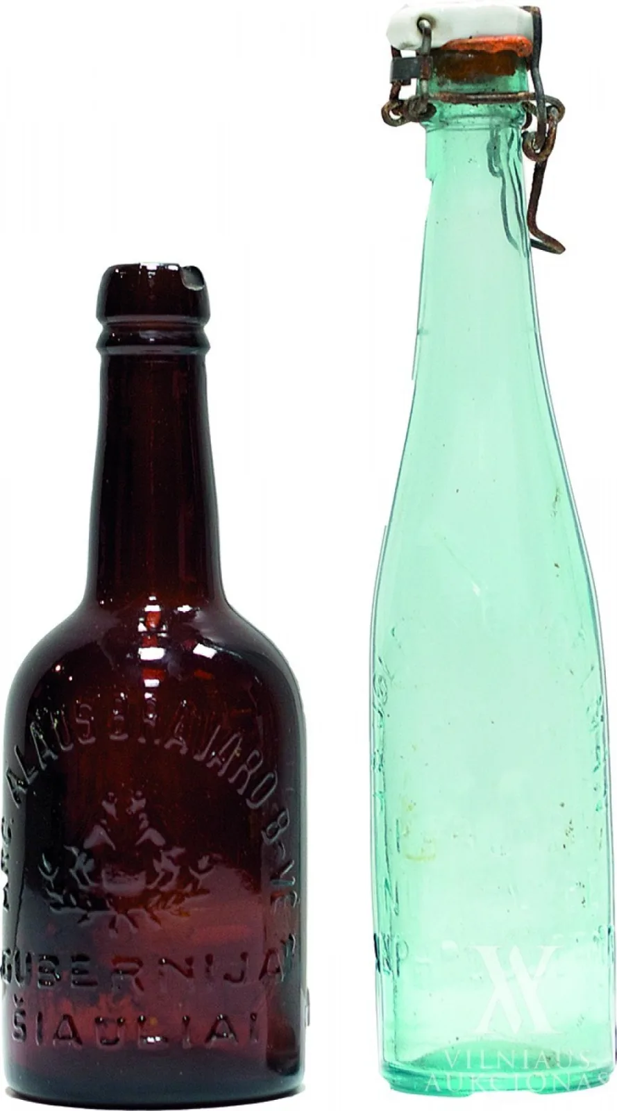 Du alaus buteliai