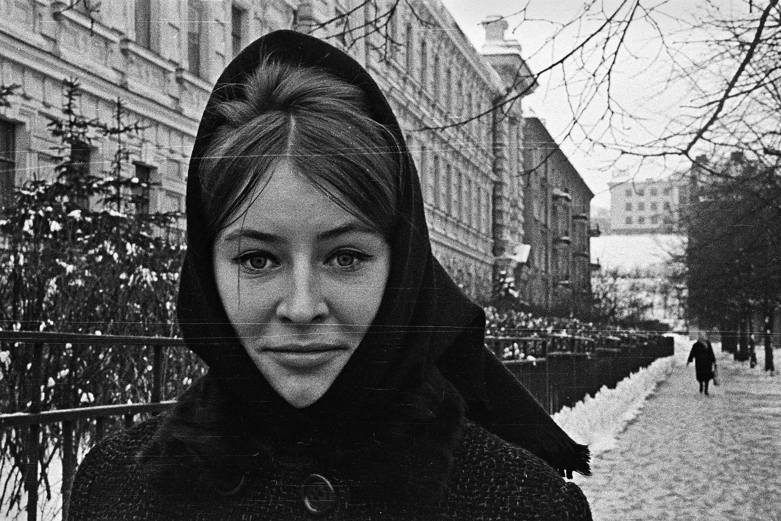 Aleksandra  Jacovskytė – Nora Grigalavičiūtė Lenino (dabar Gedimino) prospekte