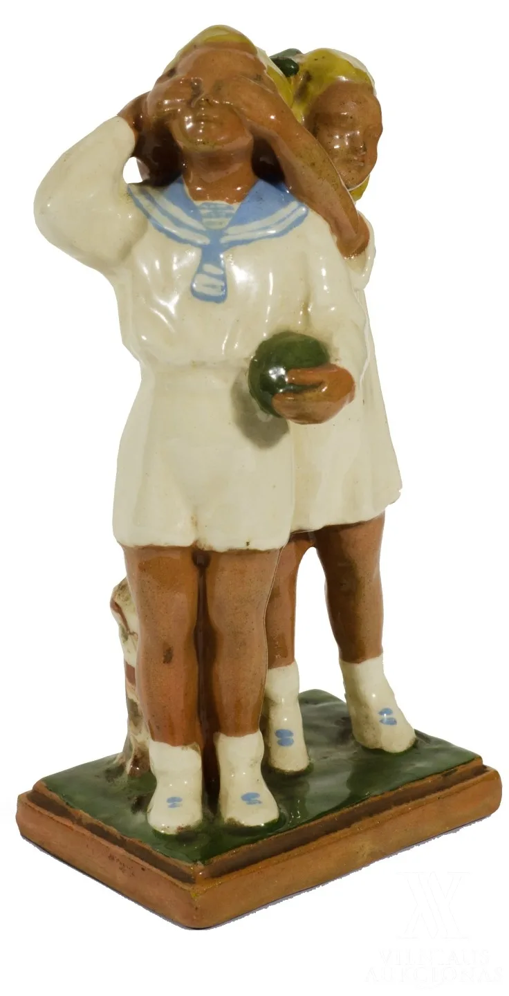 Leokadija Belvertaitė (1904–1992) | Kauno kombinatas „Dailė“ – Žaidžiantys vaikai
