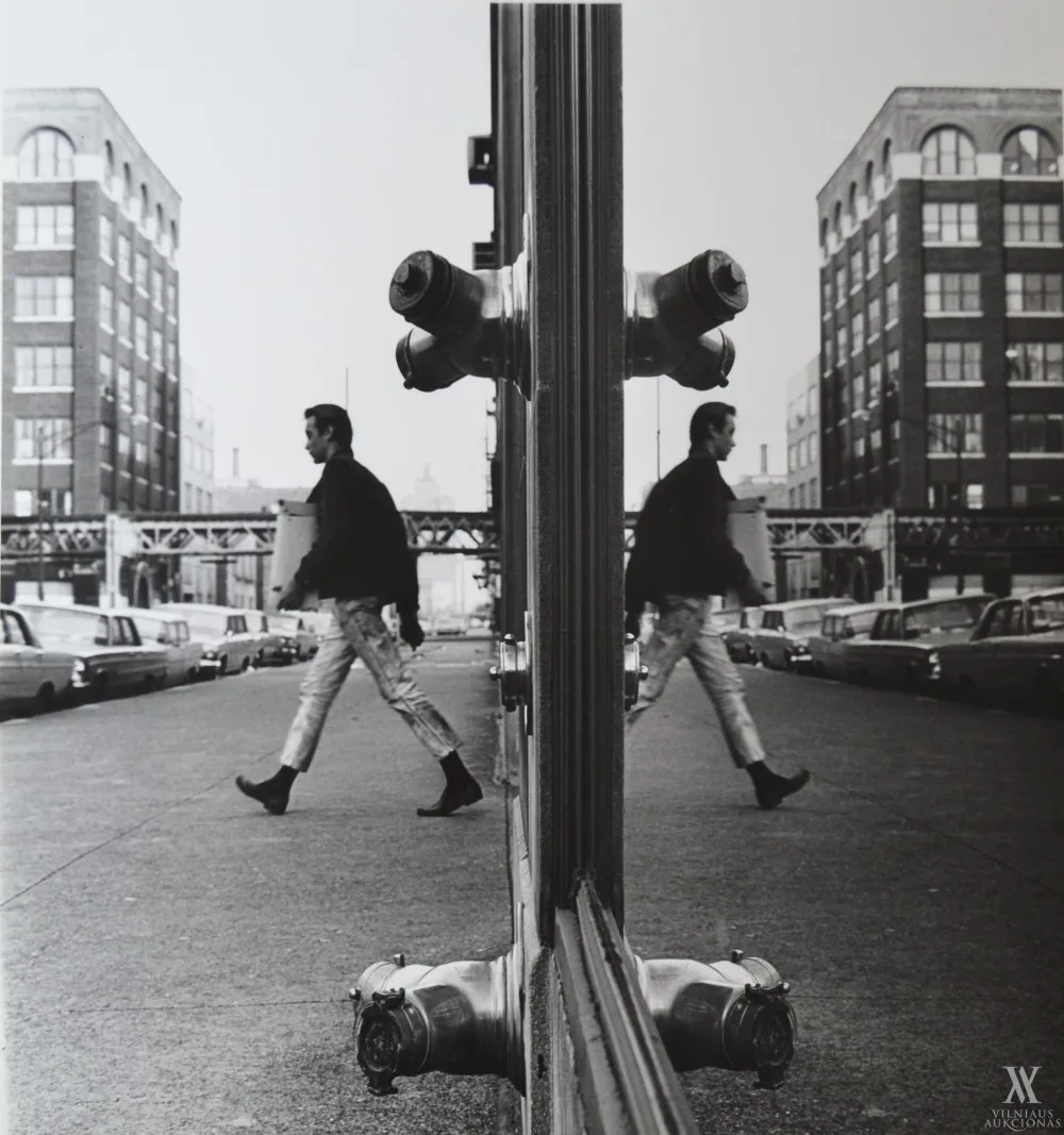 Algimantas Kezys – Huron Street and Wells Street, Chicago