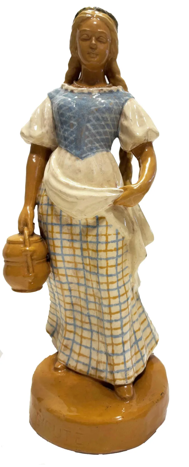 Leokadija Belvertaitė (1904–1992) | Kauno kombinatas „Dailė“ – Birutė