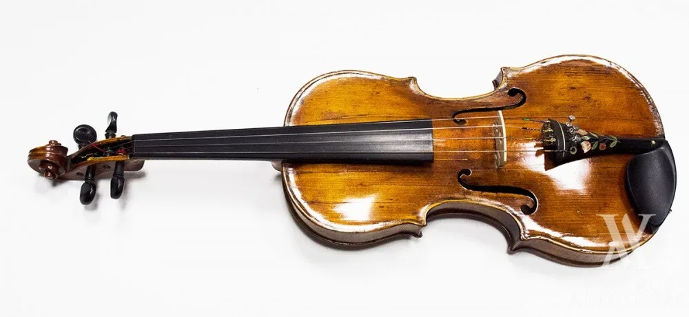Smuikas (meistras F. Michel)