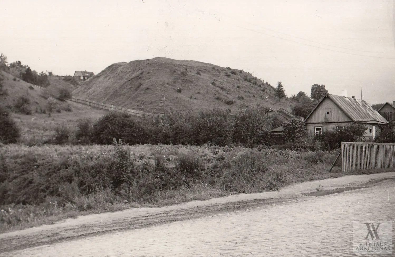 Balys Buračas – Įvairių fotografijų rinkinys (kaimo žmonių gyvenimas, piliakalniai, liaudies instrumentai, liaudies buities instrumentai ir kt.), 96 vnt.
