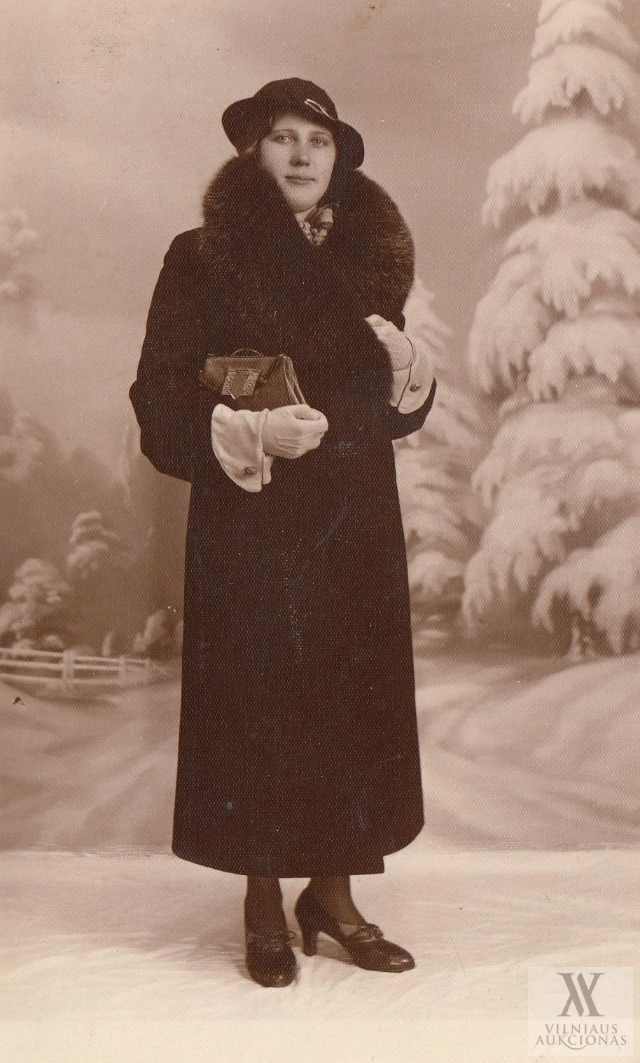fotografai / fotoatelje Įvairūs – Senoji Lietuvos portretinė fotografija, 41 vnt.