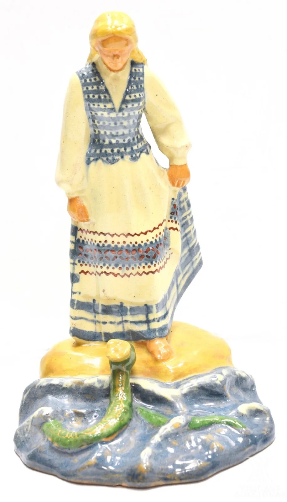 Leokadija Belvertaitė (1904–1992) | Kauno kombinatas „Dailė“ – Eglė žalčių karalienė