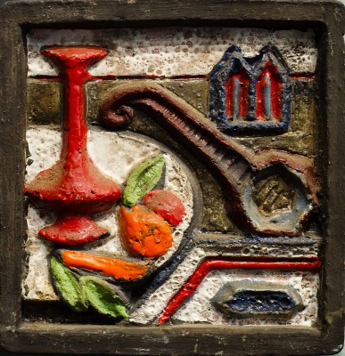 Kauno kombinatas „Dailė“ – Bareljefas „Rytietiškas natiurmortas”