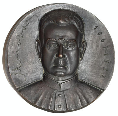 Vladas  Žuklys – Bareljefas „Maironis 1862–1932”